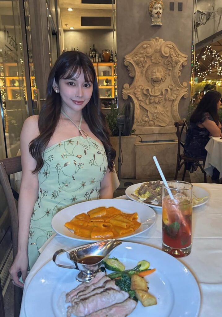 結城モエさんのかわいい画像