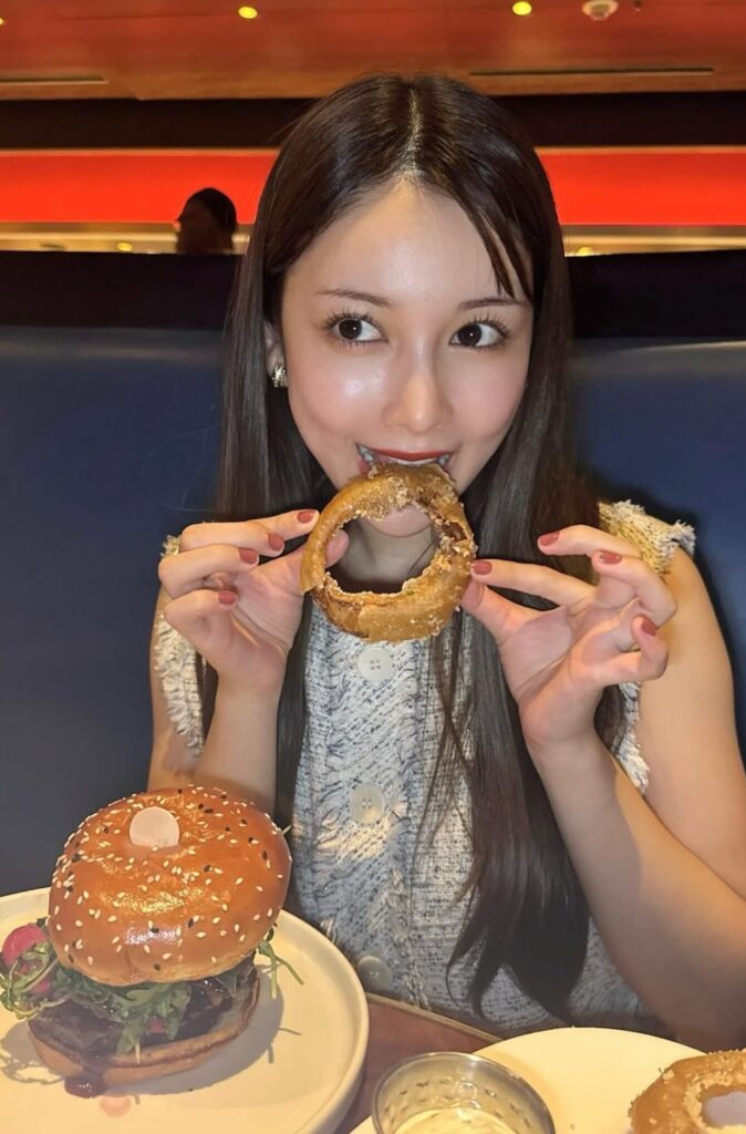 結城モエさんのかわいい画像